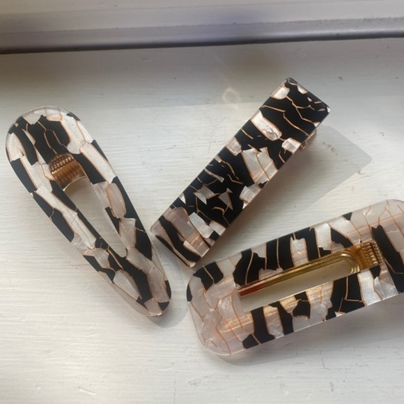 Anthropologie Hair Clip Set - Picture 1 of 5